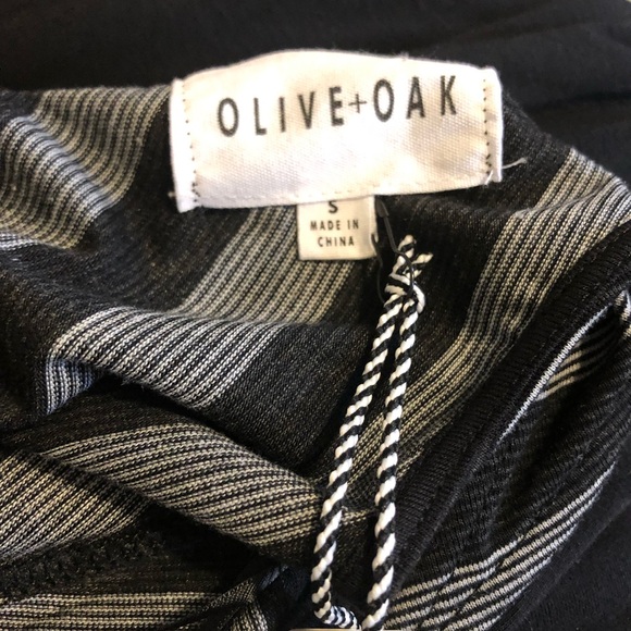 Olive & Oak Gray & Black Dress Size Small NWT - Picture 8 of 9